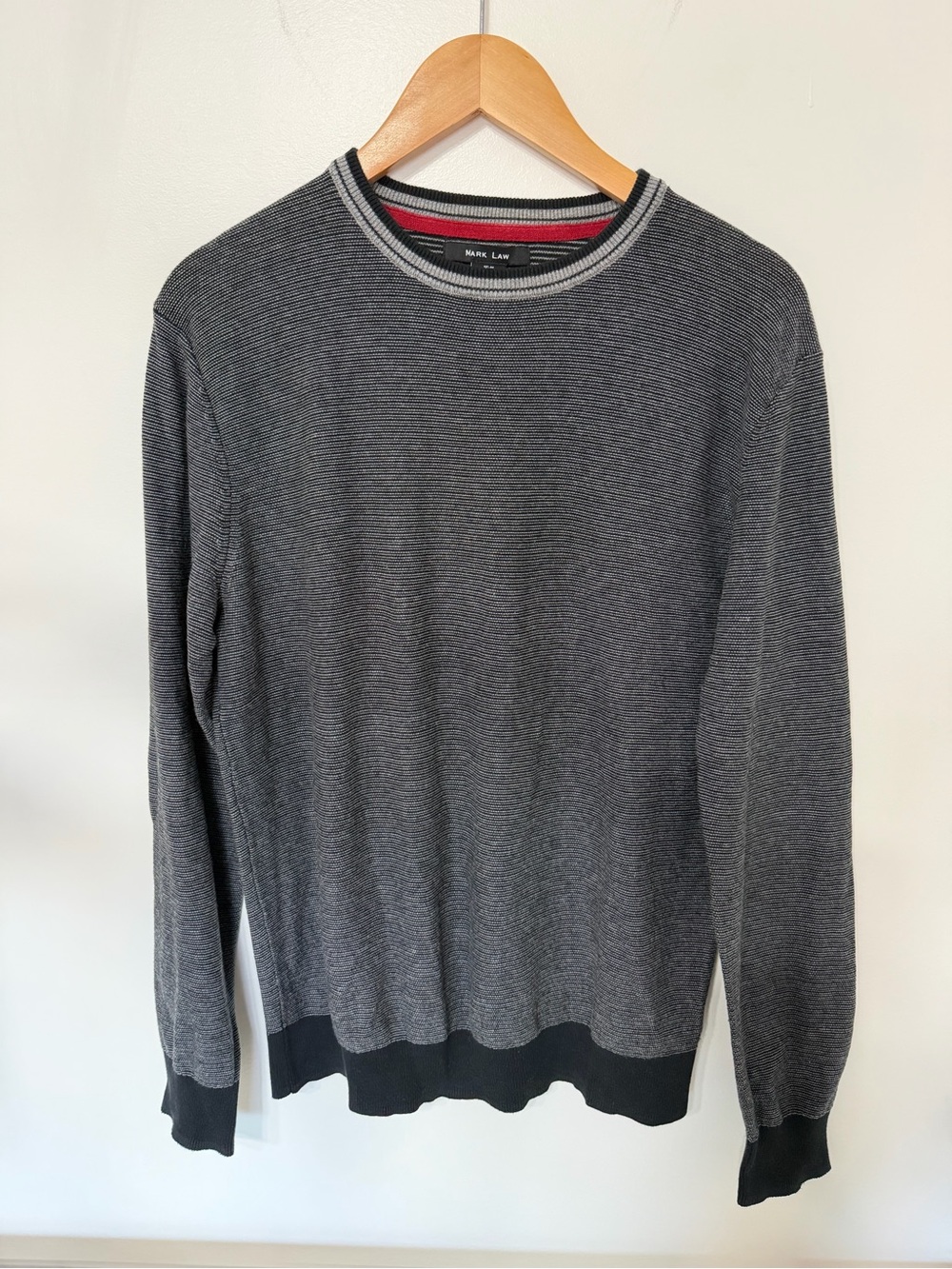 Mark Law Menβs Black Gray Micro Stripe Crewneck Sweater Size M Ribbed Trim